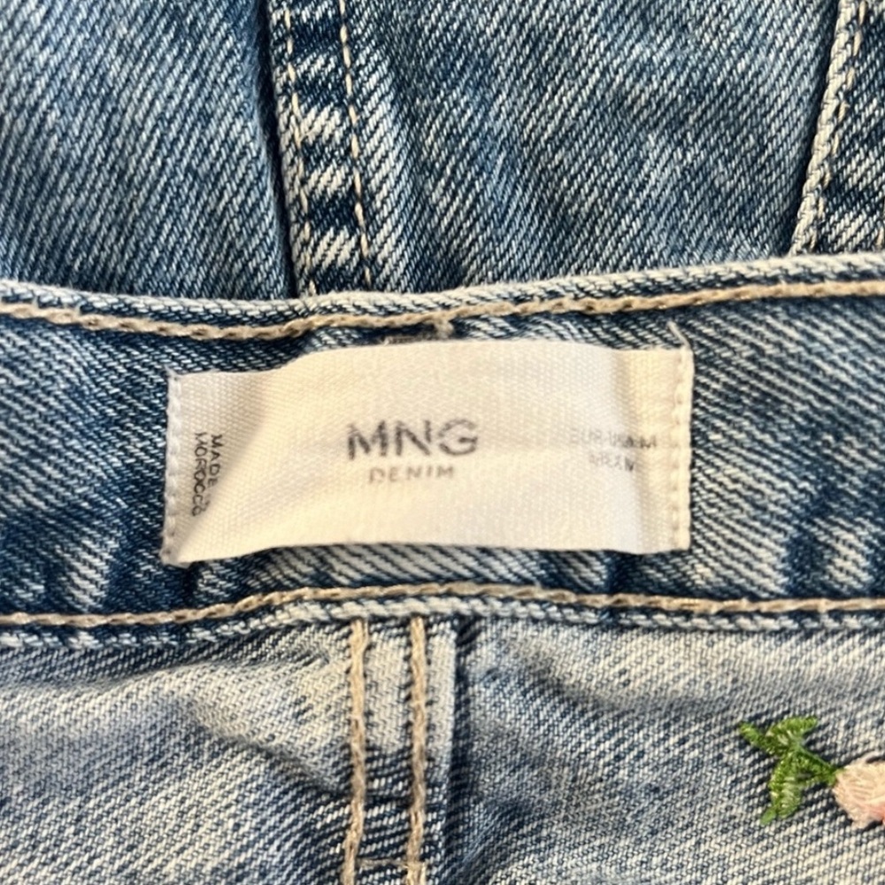 💐MANGO Denim Mini Skirt with Pink Flowers 💐 - Picture 6 of 11